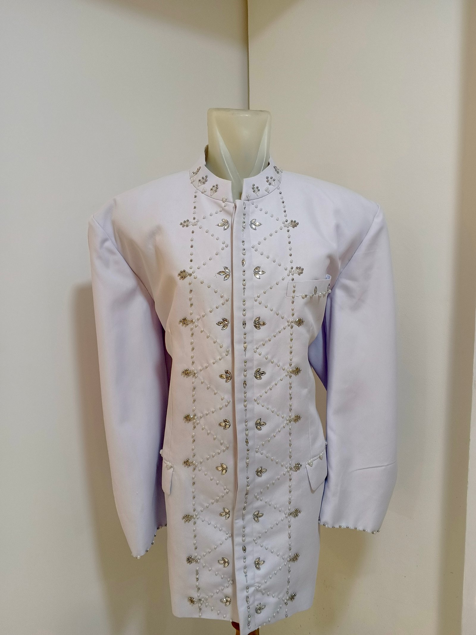 BESKAP AKAD PUTIH BERSIH